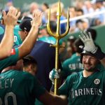 Big Dumper breaks Mickey Mantle home run record, ties Ken Griffey Jr.