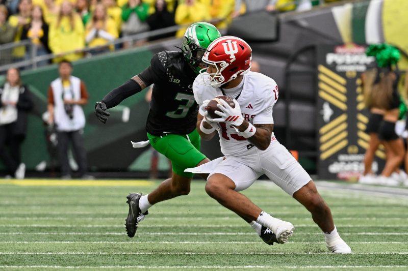 Indiana or Oregon? Our expert picks for the Peach Bowl semifinal